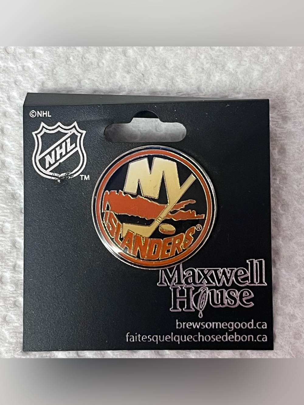 NHL New York Islanders Enamel Pin - Orange/Black/Gold